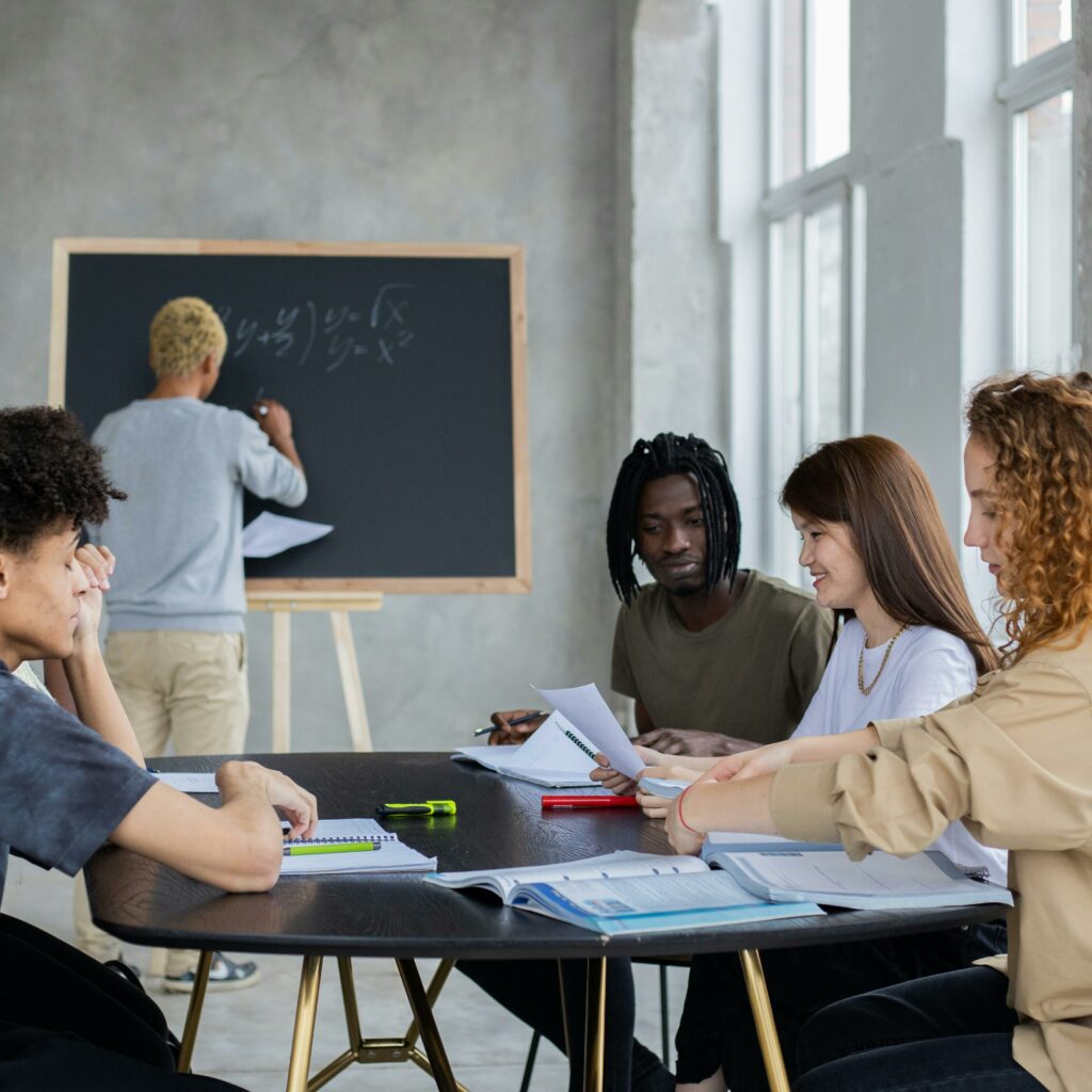 Collectivités Ecoles Ateliers jeunes
